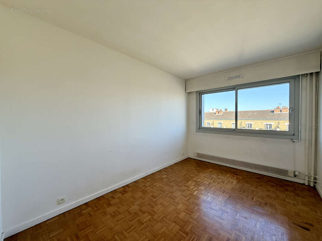 Appartement à PARIS-12E