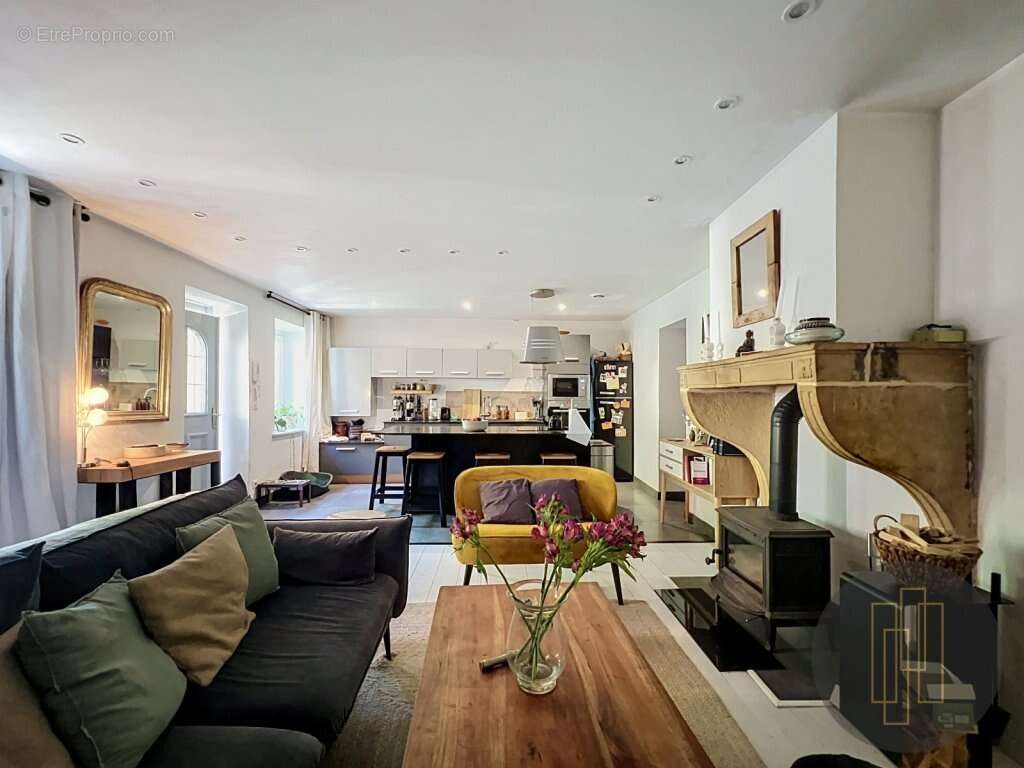 Exclusivite- chessy- maison en pierres 100 m²- - photo 2
