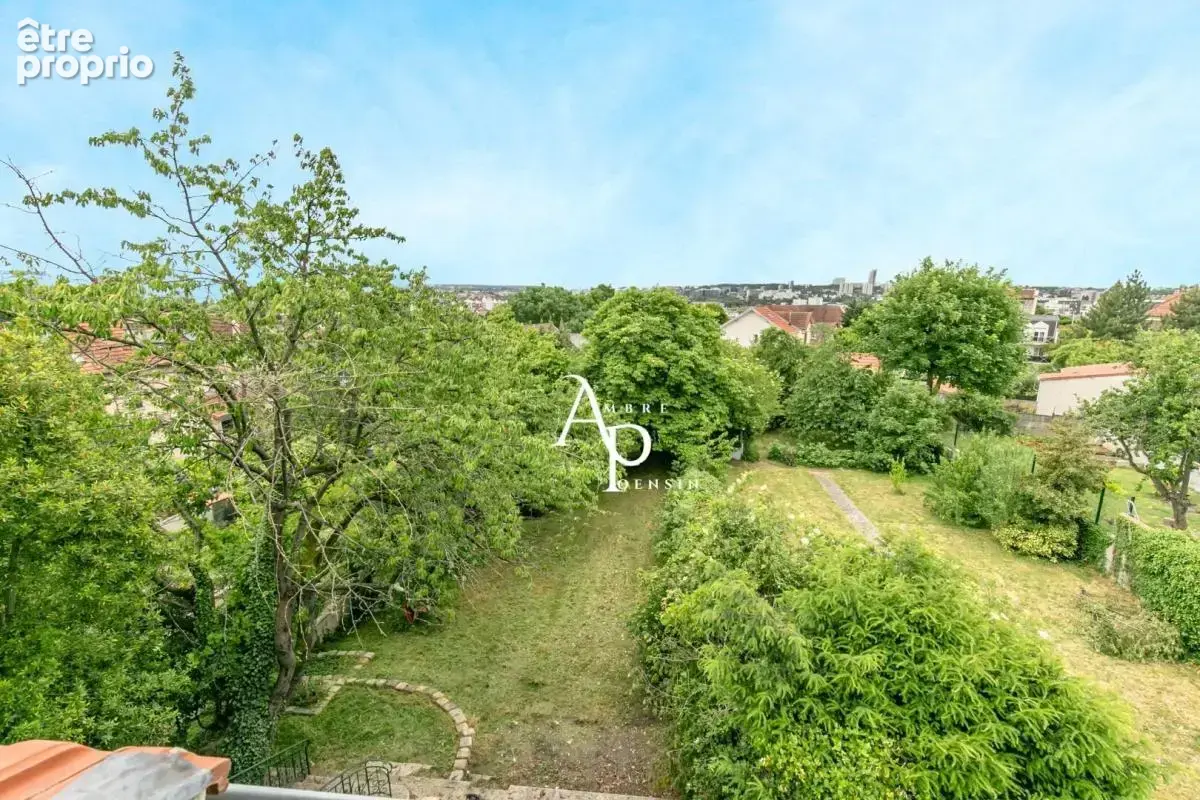 Maison 246 m² à Rosny-Sous-Bois  - photo 2