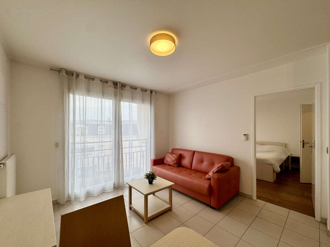 Appartement à EMERAINVILLE