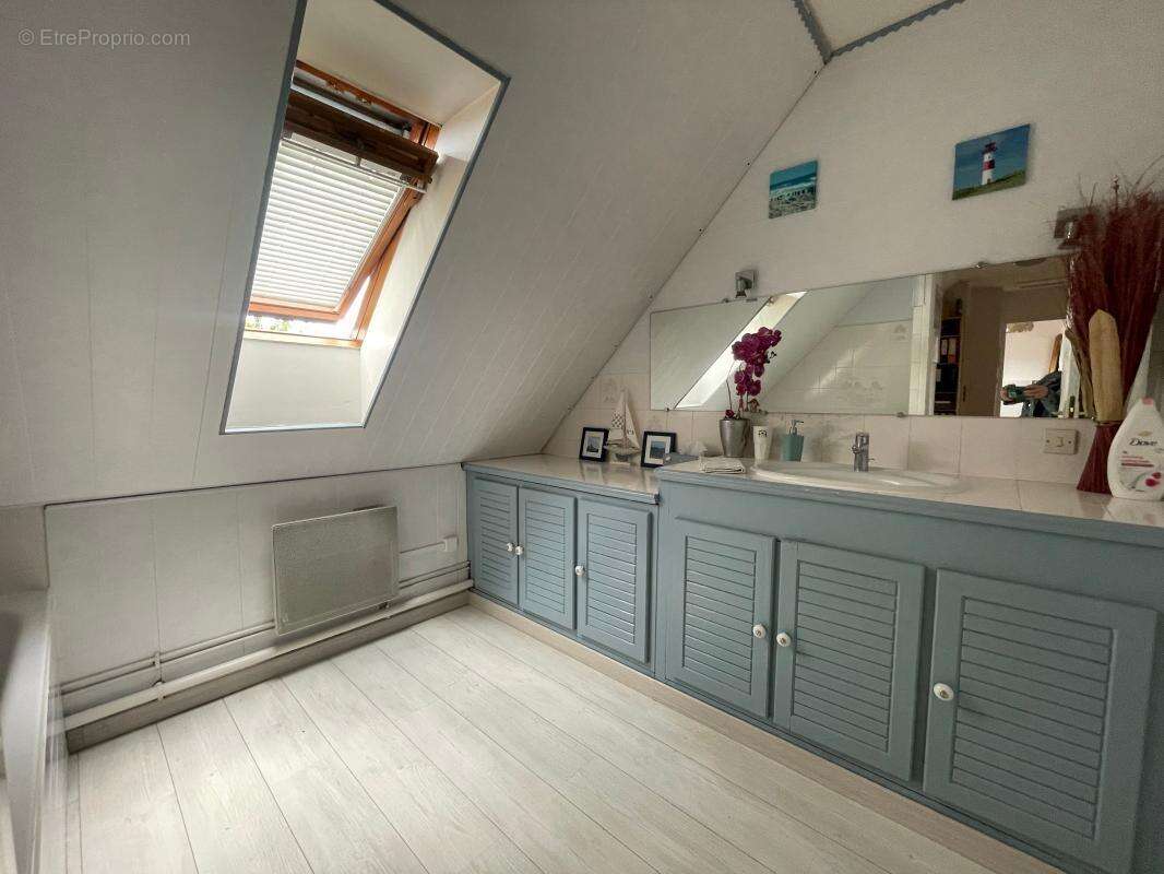 Maison à BURES-SUR-YVETTE