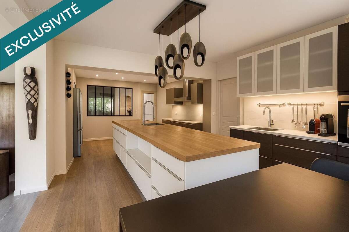 Photo 2 - Maison à FARGUES-SAINT-HILAIRE