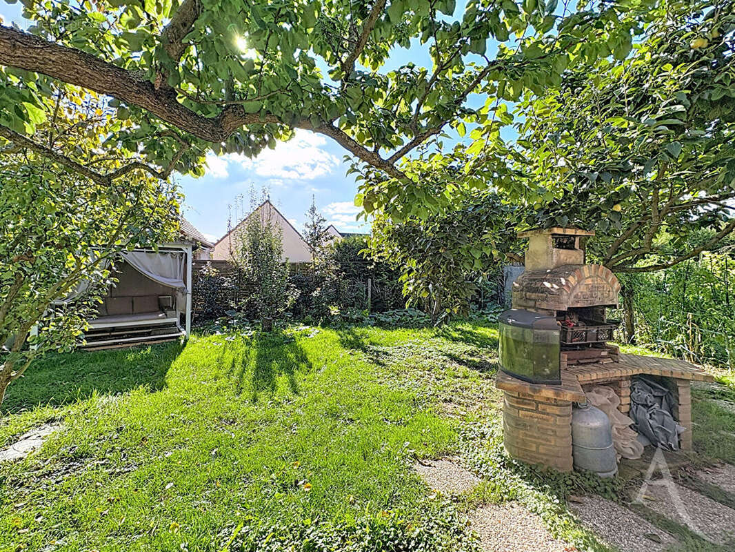 Maison à ROSNY-SUR-SEINE
