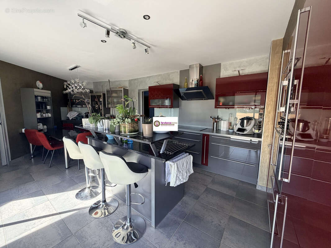 Maison 224 m² à Alencon  - photo 7