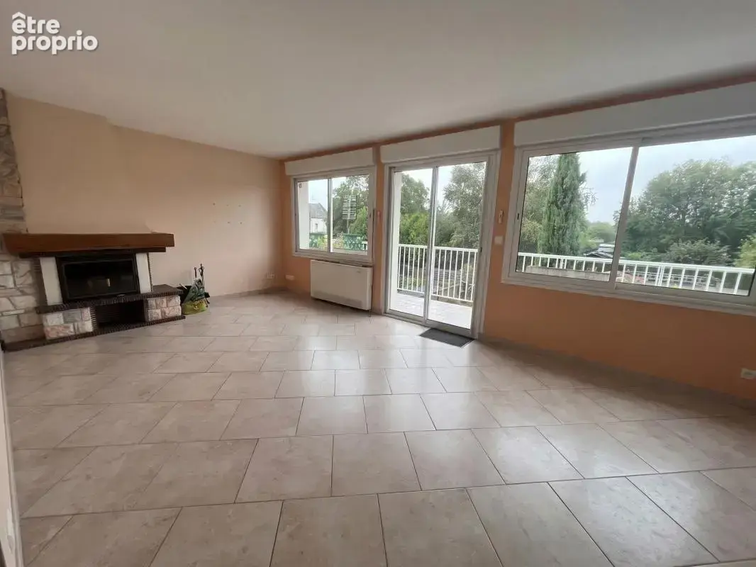  Superbe maison familiale de 156 m² – 3 chambres, jardin, 2 grands garages - photo 3