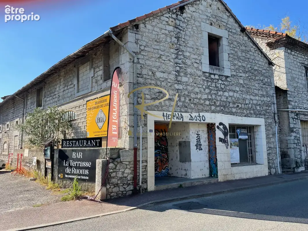Maison à RUOMS