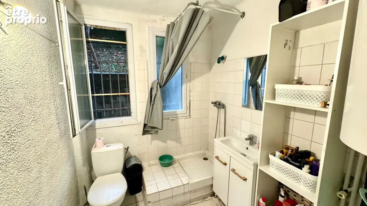 Trois appartements de type T3 à T4 avec garages , vendus loués. - photo 16