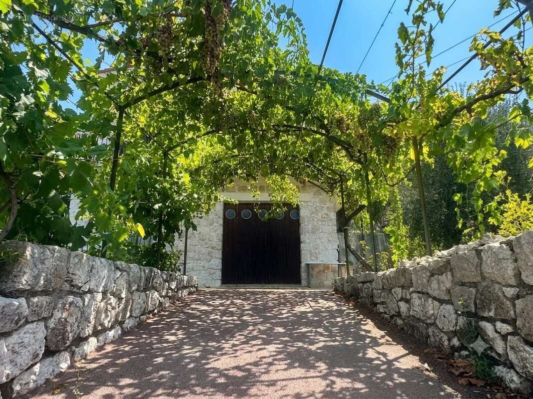 Exclusivité - Maison - photo 25