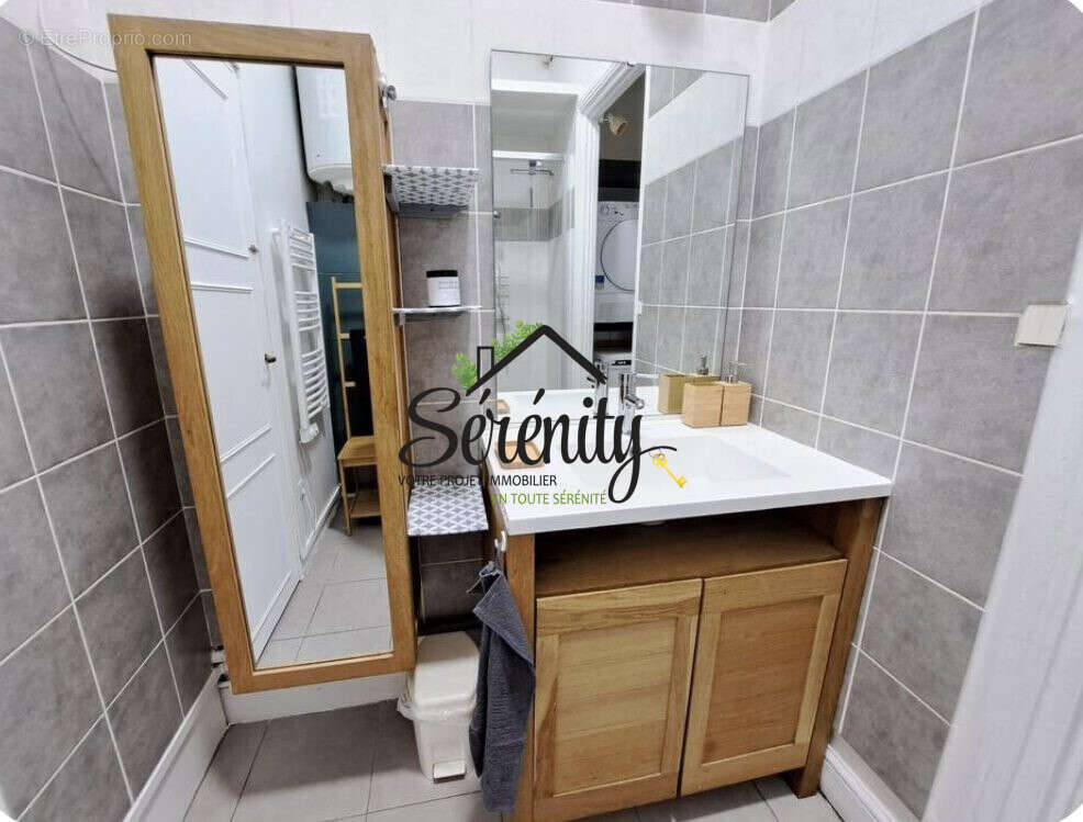 Salle de douche - Appartement à LILLE