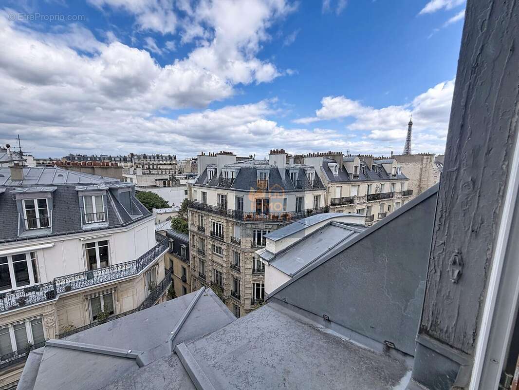 Appartement à PARIS-16E