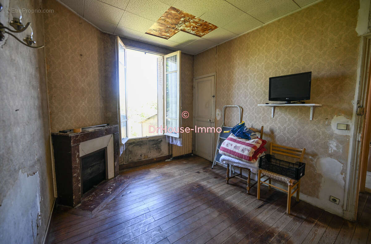 Maison à EZANVILLE