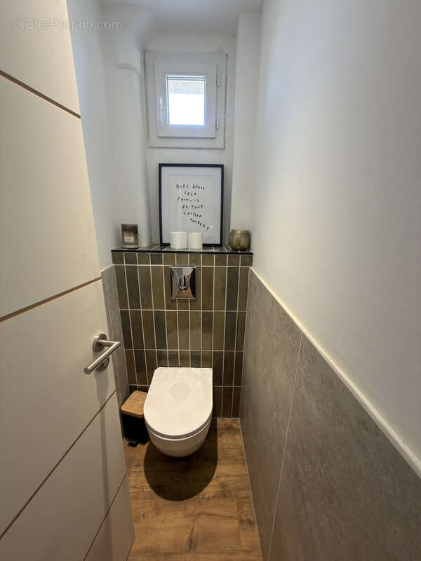 Appartement F3 rénové en centre ville - photo 10