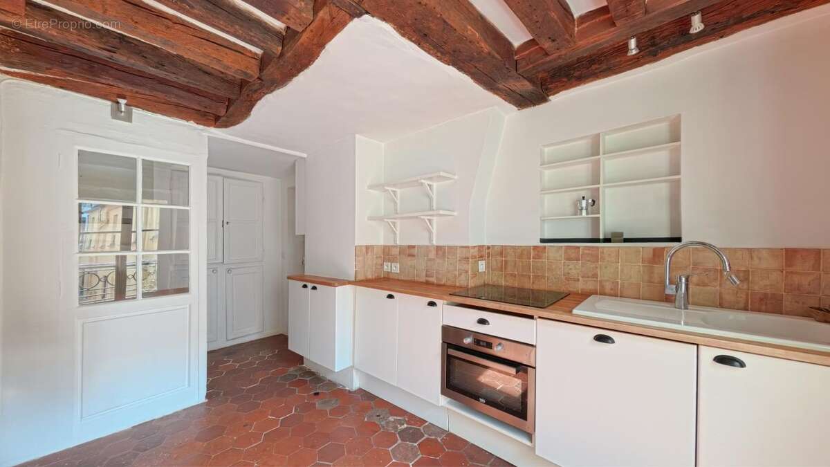 Appartement à PARIS-11E