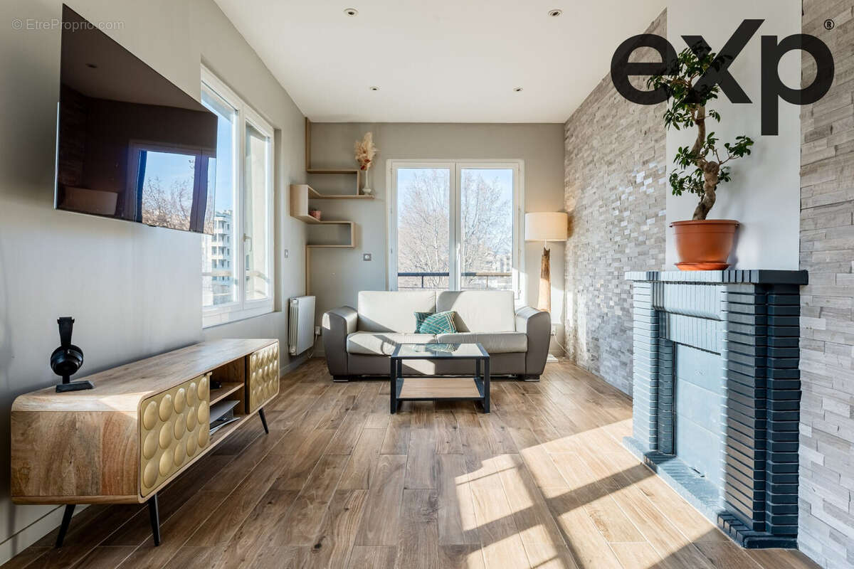 Appartement à MARSEILLE-4E