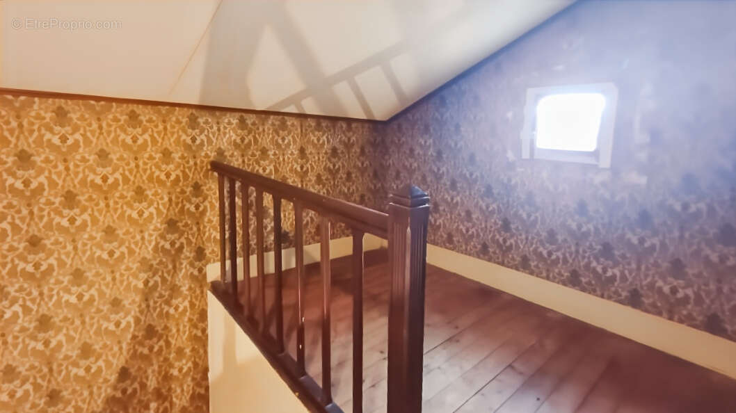 Maison à SAINT-MARCEL