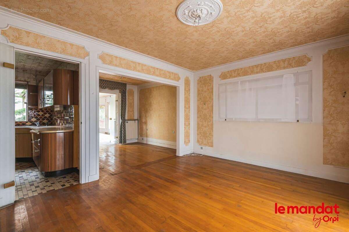 Maison à LA FRANCHEVILLE