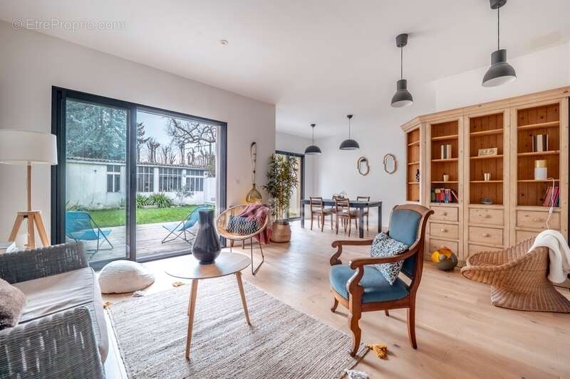 Maison à VERSAILLES