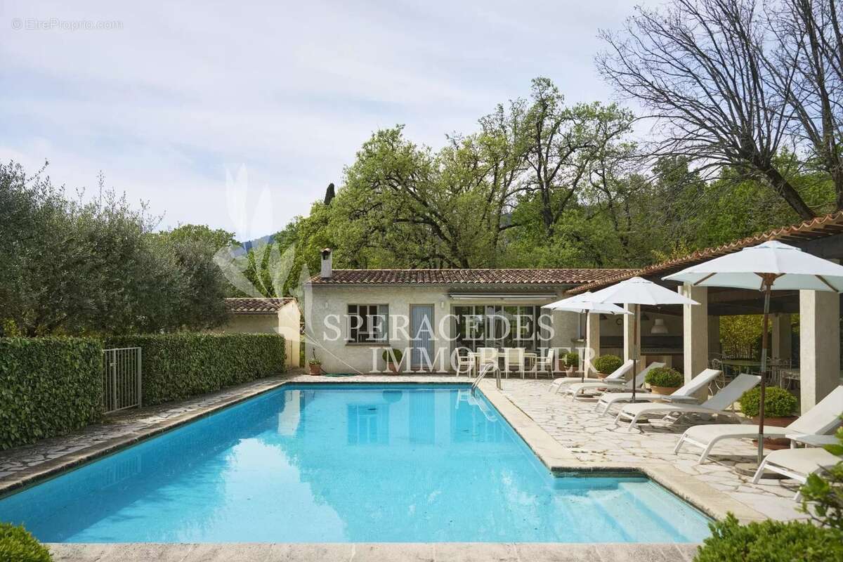 Maison à PEYMEINADE