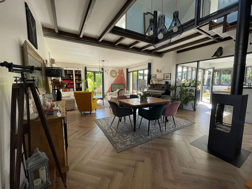 maison d'exception, DPE A, toutes commodités à pied - photo 6
