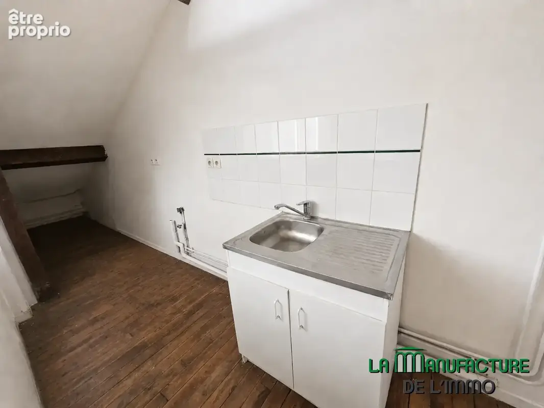 Appartement de type f3 de caractere 71,01 m2 carrez (109,91 m2 au sol) + terrasse - prox. chateaucreux - ideal - photo 8