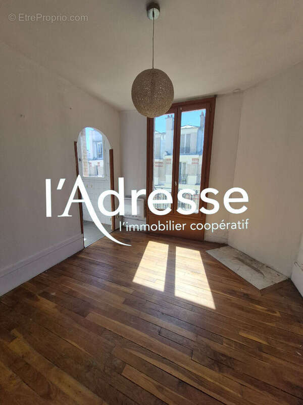 Appartement à PARIS-20E