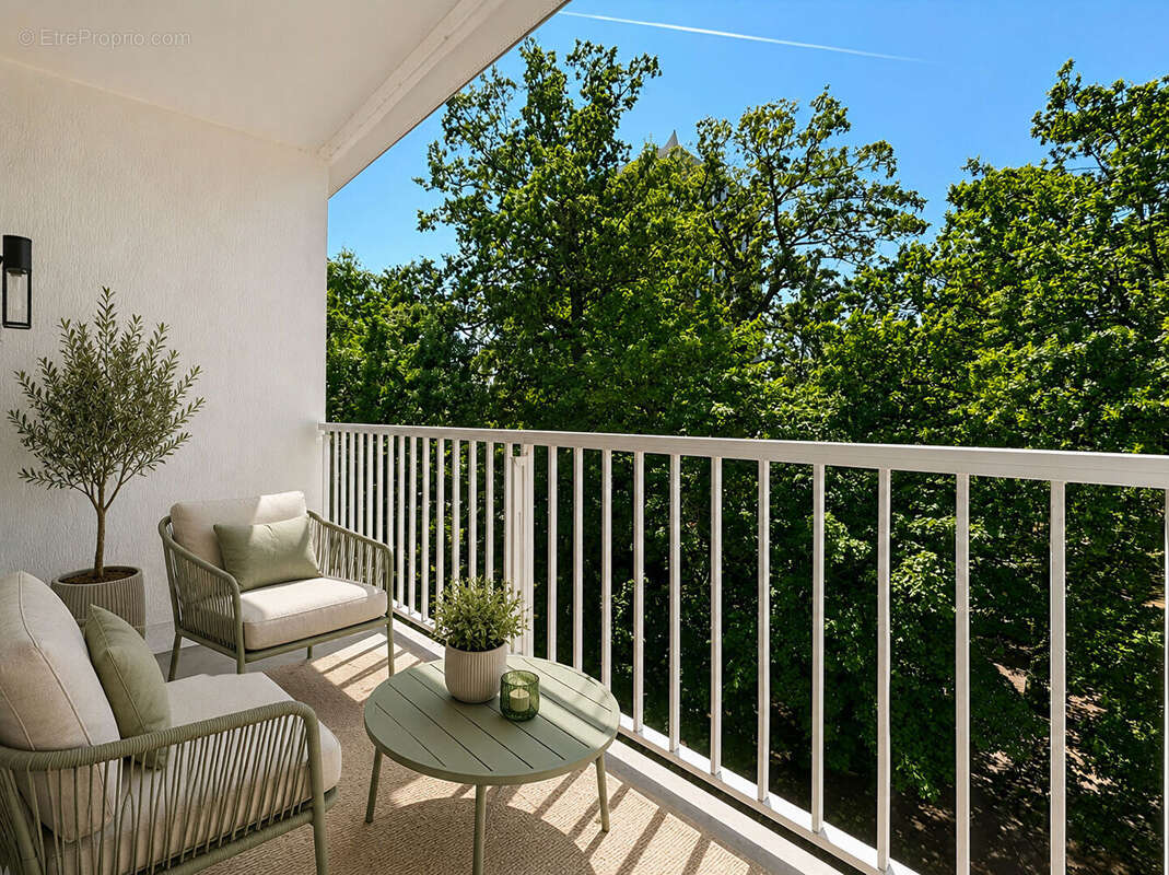 Appartement à VERRIERES-LE-BUISSON