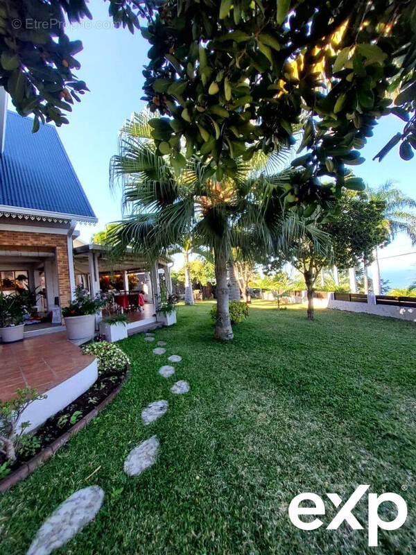 Maison à LES AVIRONS