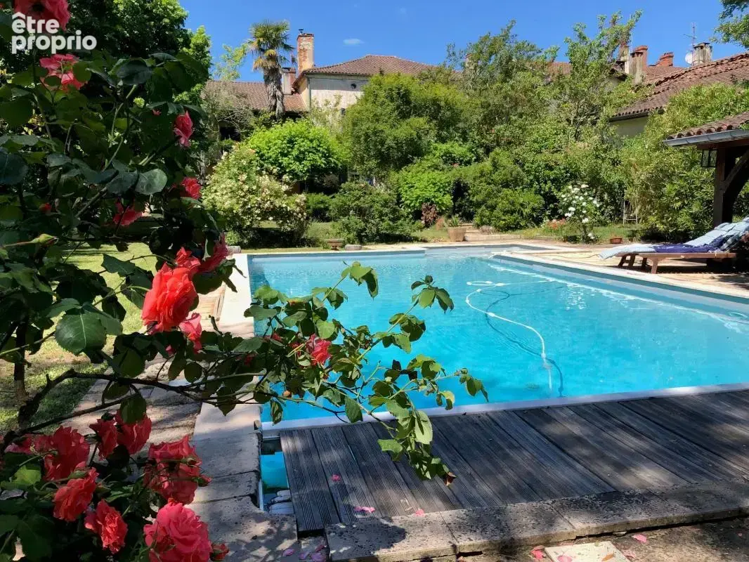 Maison à vendre Mont-De-Marsan - 415 m² - 10 pièces