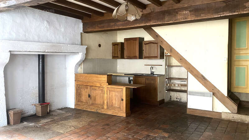 Maison à METZ-LE-COMTE