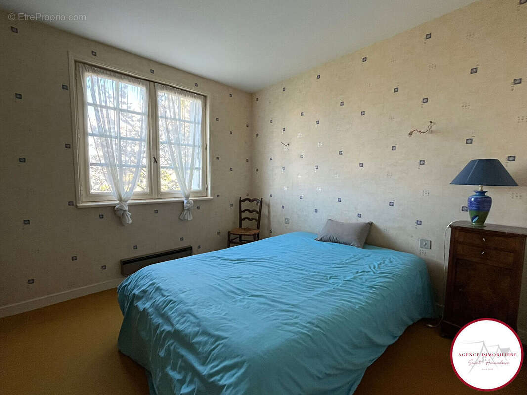 Maison à SAINT-AMAND-MONTROND