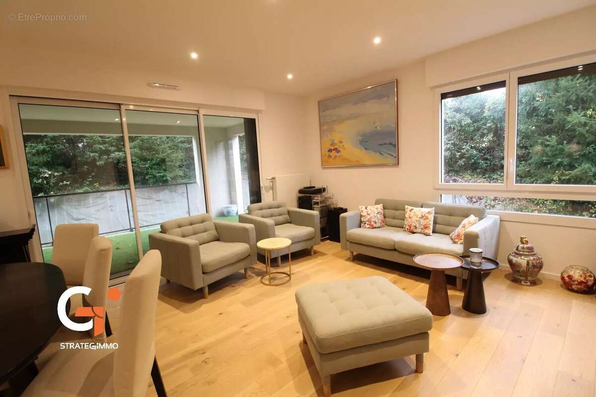 Appartement à MONT-SAINT-AIGNAN