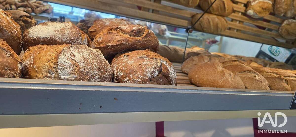 Photo 2 - Commerce à LE BIGNON