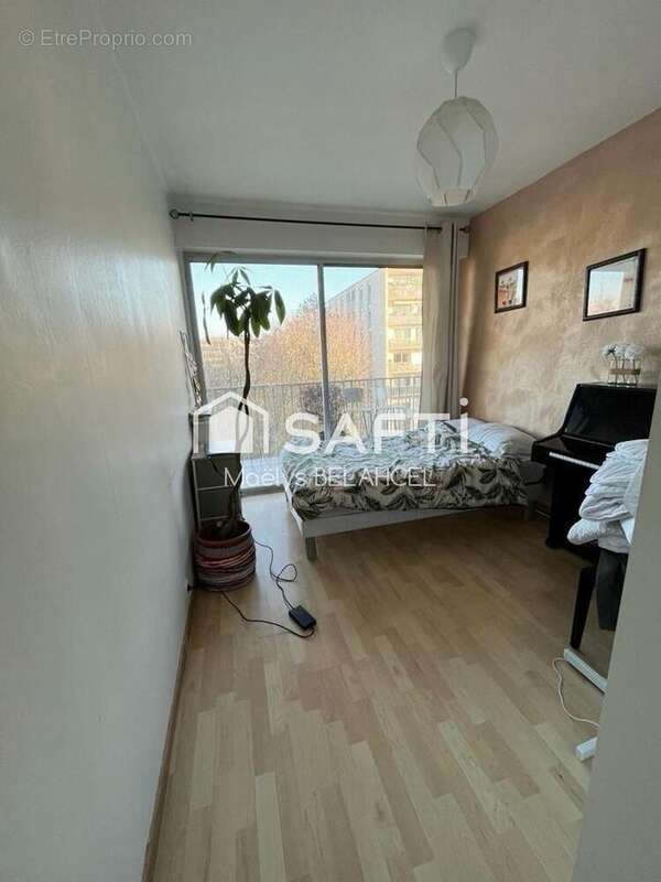 Photo 5 - Appartement à RIS-ORANGIS