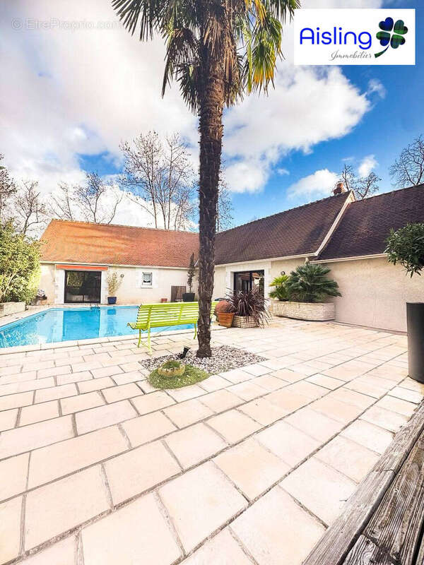 Maison à CHAMBRAY-LES-TOURS