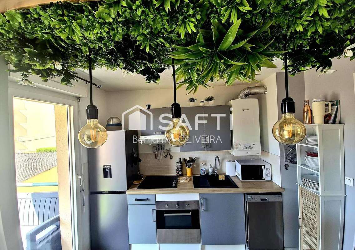 Appartement 47 m² à Aubagne  - photo 2