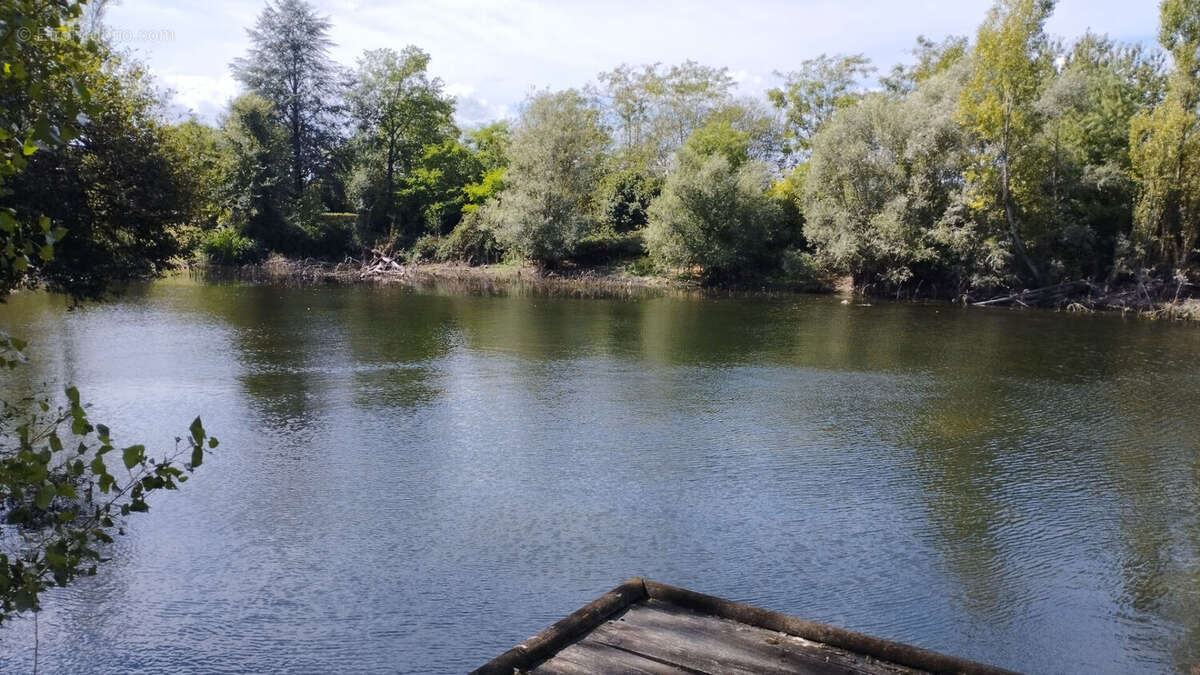 Maison à YZEURES-SUR-CREUSE