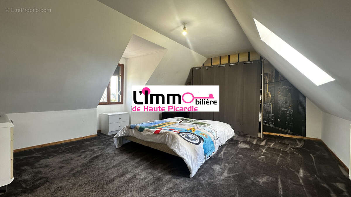 Maison 156 m² à Caix  - photo 8