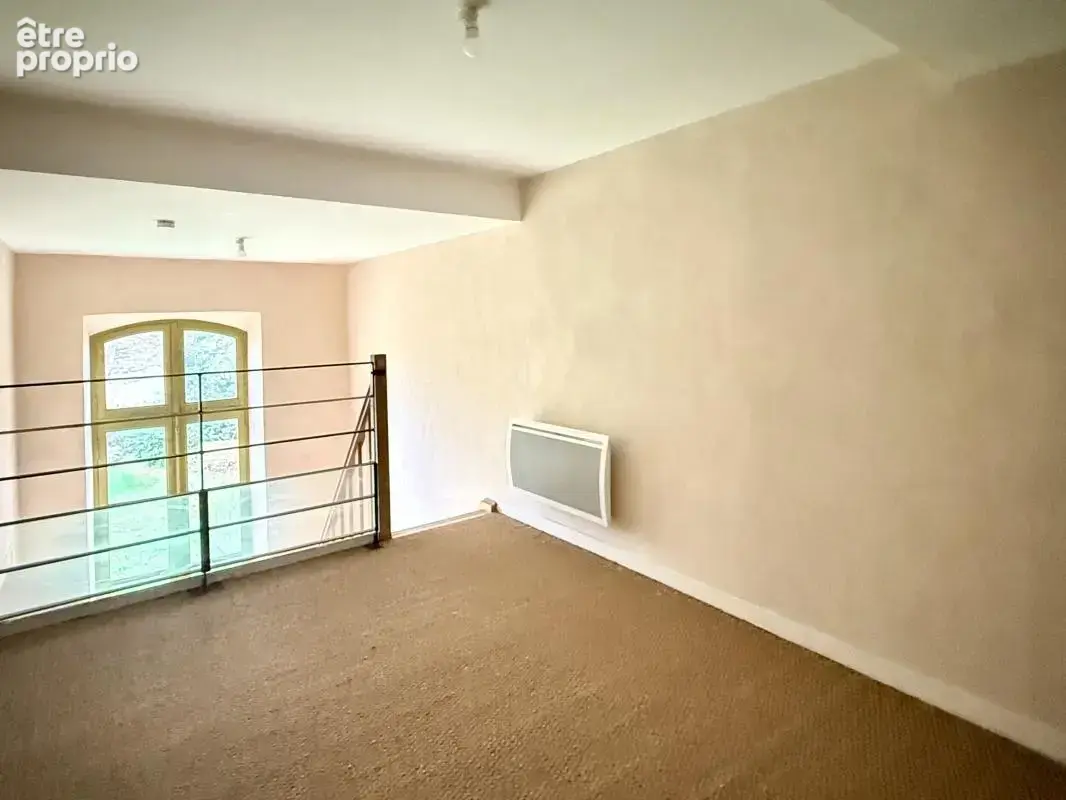 Appartement de charme T2 de 54 m² au sein d’un immeuble historique - photo 5