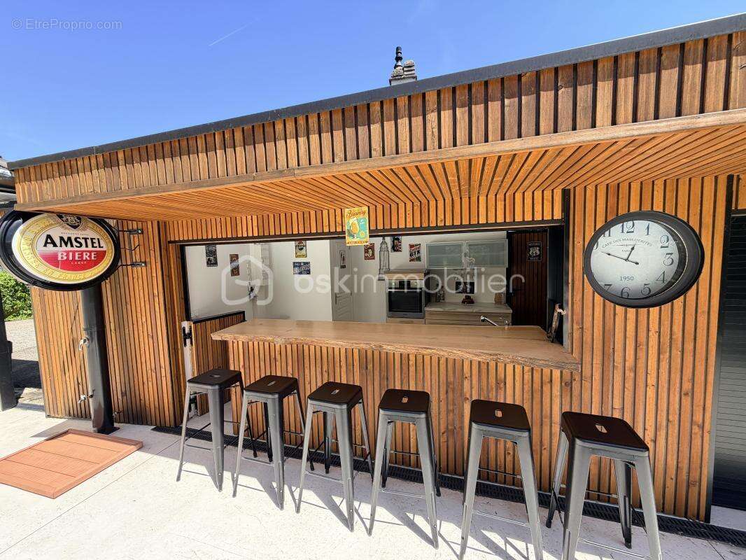 Sublime maison sur 3 niveaux, 4 chambres, une piscine et de très beaux matériaux - photo 9