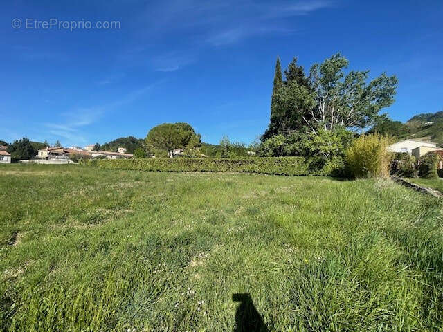 Terrain à SAINT-PRIVAT-DES-VIEUX