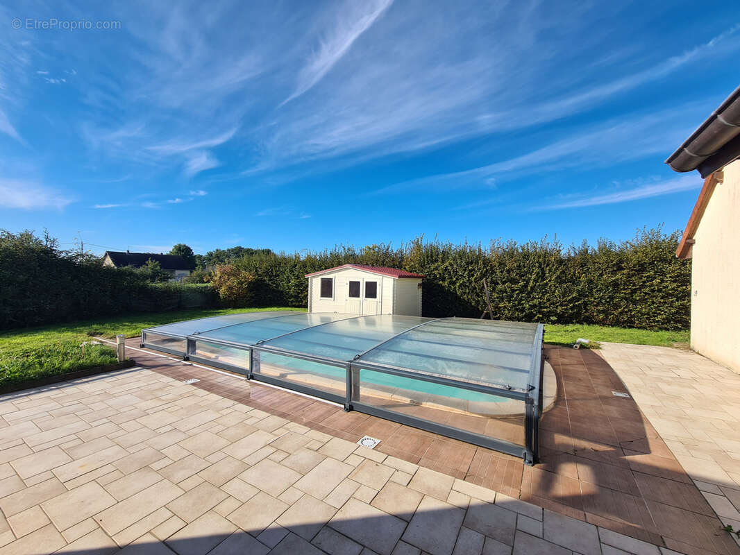 Maison à LESSARD-LE-NATIONAL