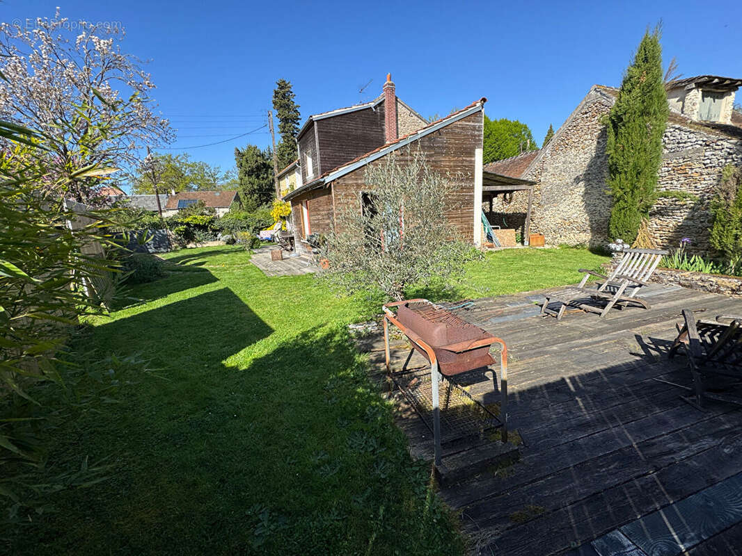 Charmante  maison ancienne ,bel environnement et petite dépendance 5' MONTFORT L AMAURY  5 pièces 130 m2 - photo 3