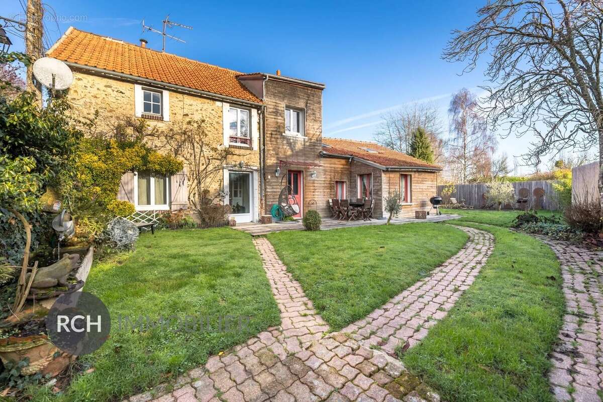 Maison à MONTFORT-L'AMAURY