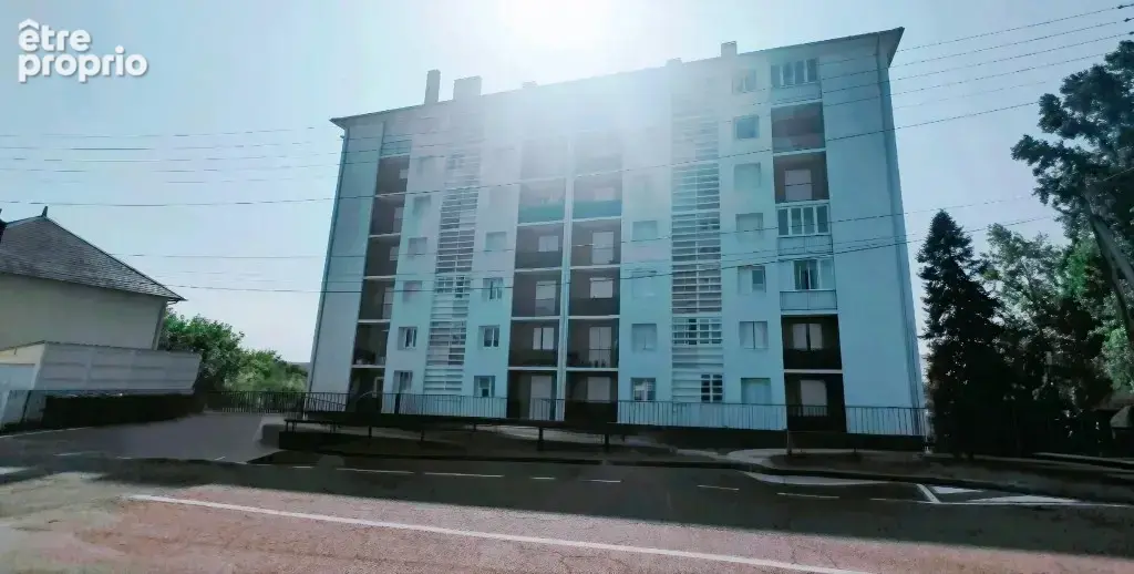 T3 entierement renové au 7ème avec balcon et garage - photo 13