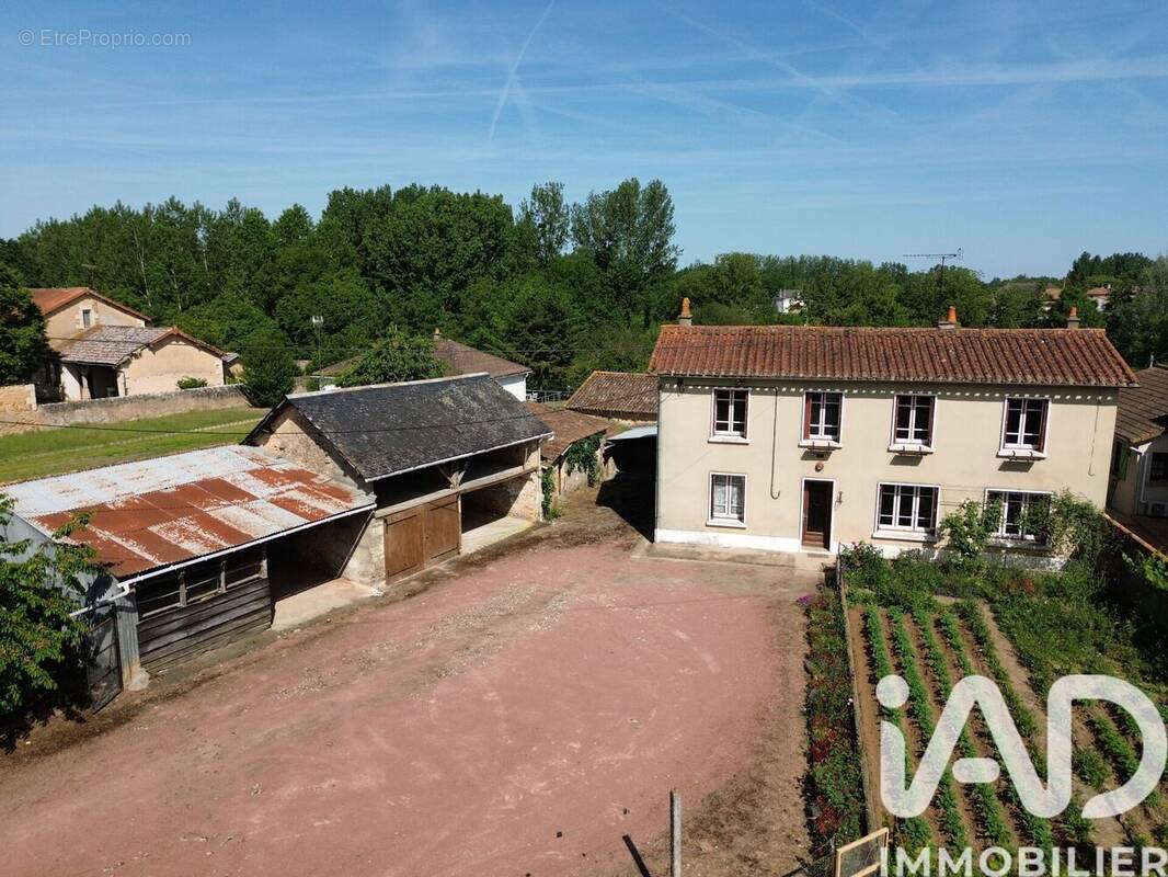 Photo 1 - Maison à LA GRIMAUDIERE