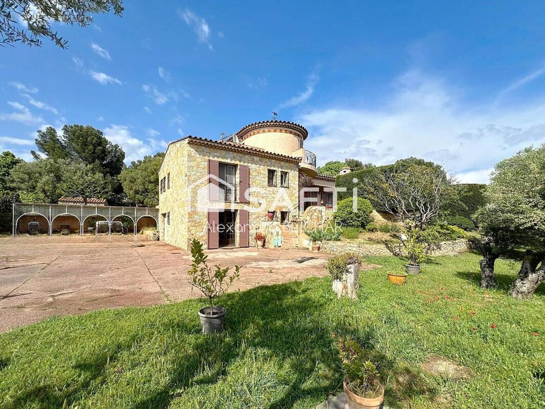 Photo 1 - Maison à OLLIOULES