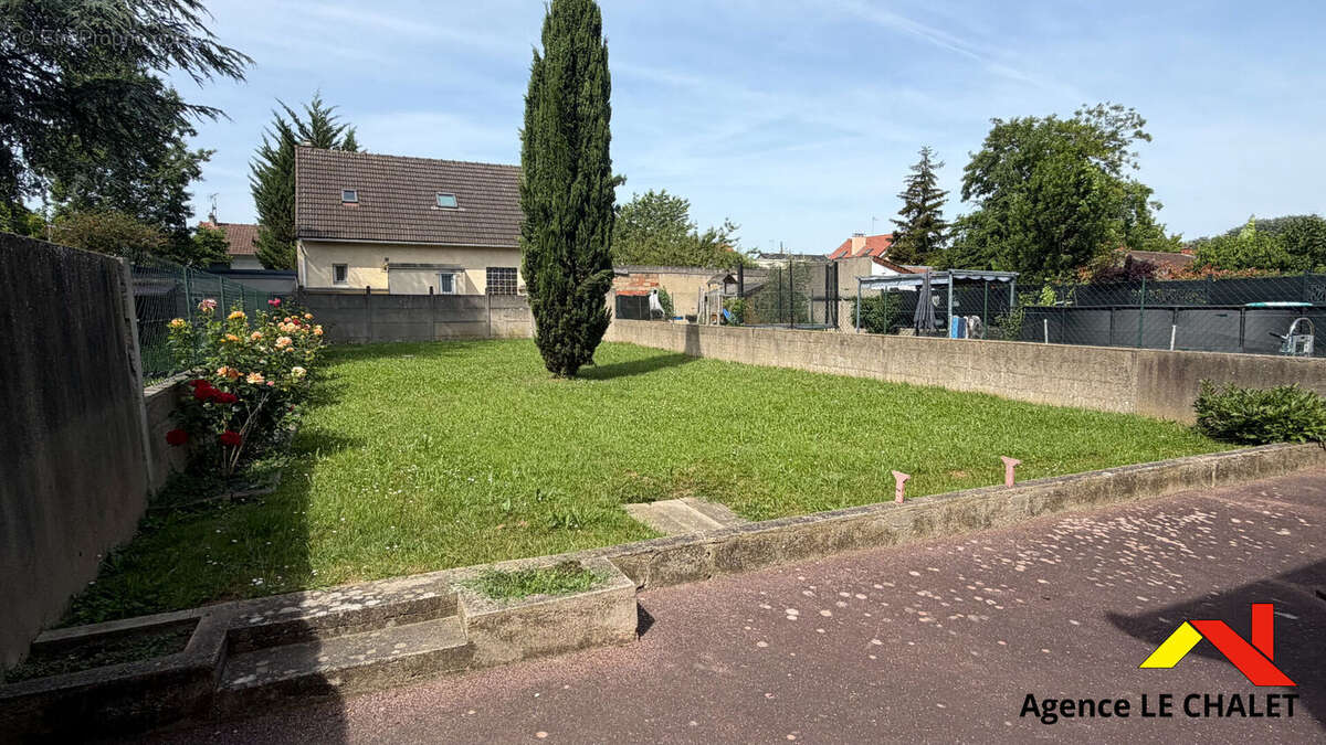 Maison à VILLENEUVE-LE-ROI