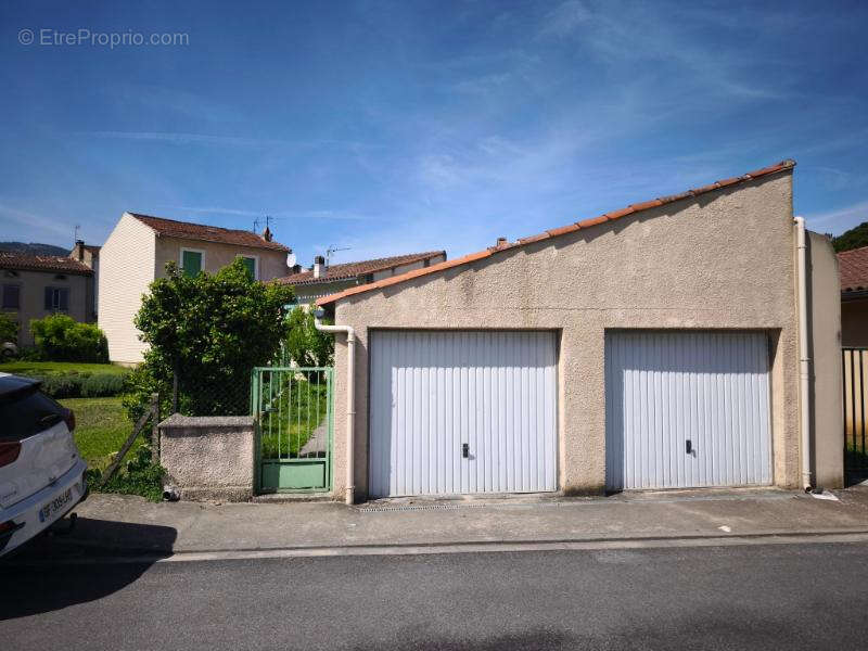 Maison  avec 2 appartements - 2 garages - jardin -mazamet - photo 2