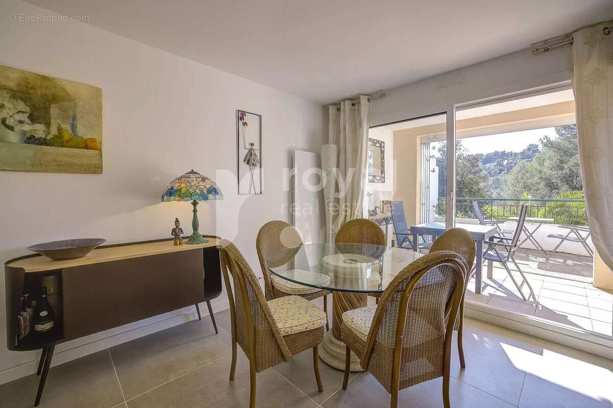 Maison à MOUGINS
