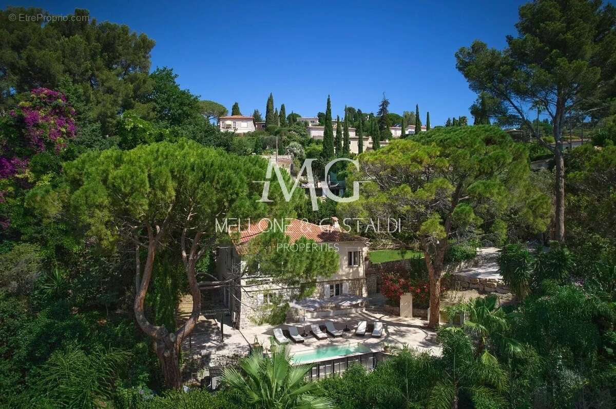 Maison à MOUGINS